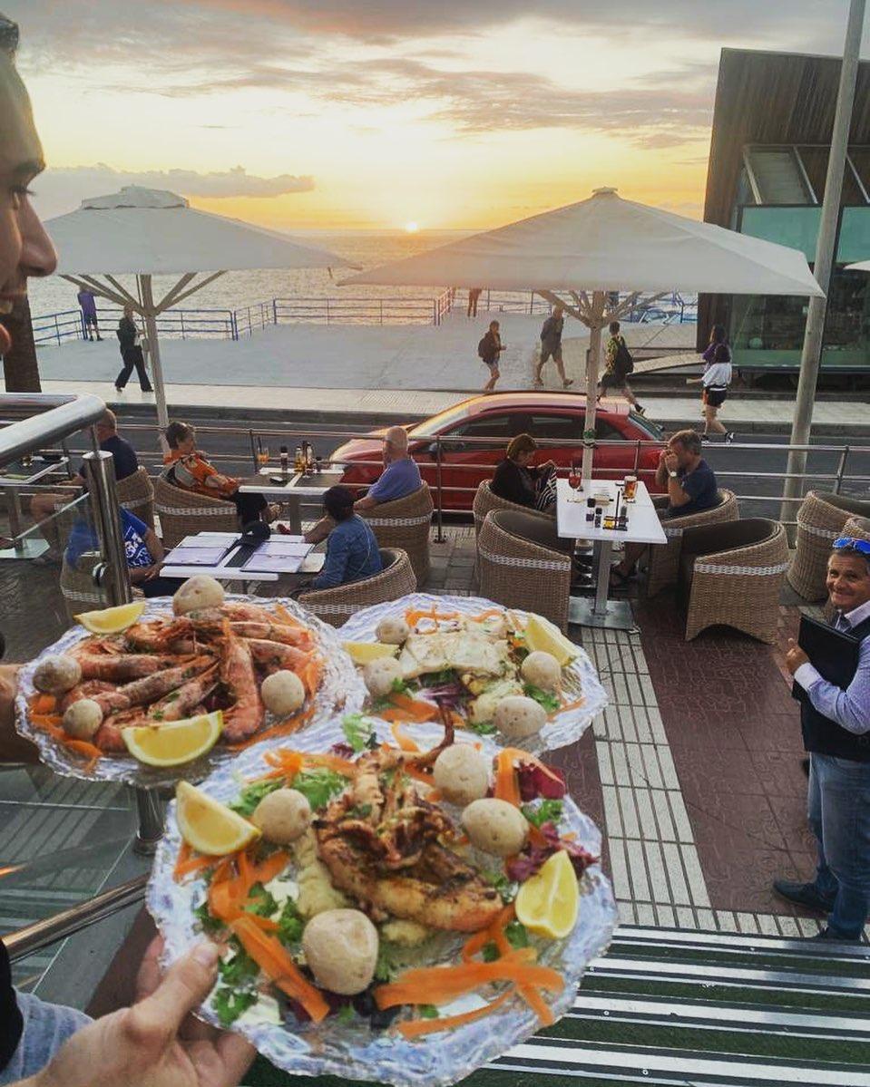 White Sand Restaurant and Lounge Bar