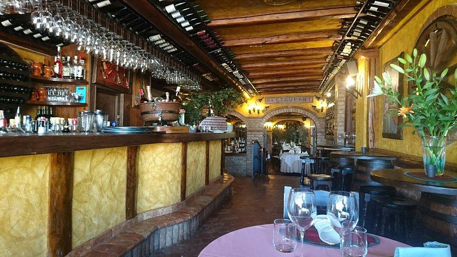 Bar La Cantina