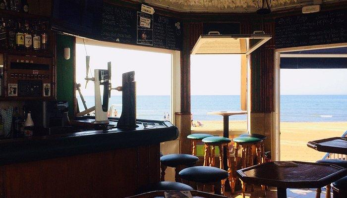 Paddy's Beach Bar