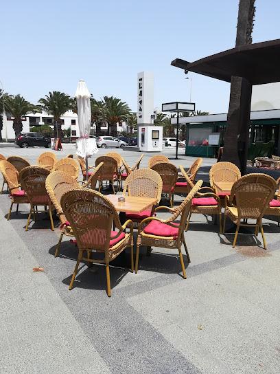 Plaza Bar And Cafe