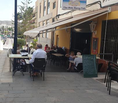 El Escondite - Hide Away Pub